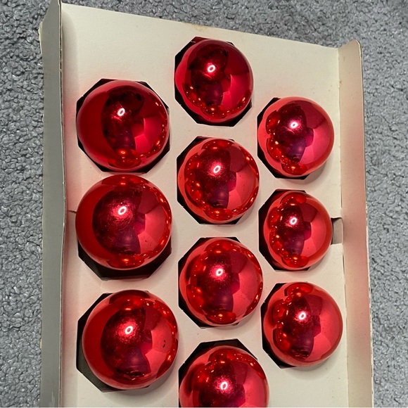 Vintage Shiny Brite Red 10 Mercury Glass Christmas Ball Ornament - Picture 2 of 4